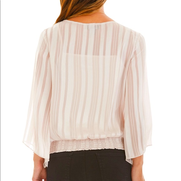 BCX_ Shadow-striped smocked hem top & Necklace - Picture 3 of 5